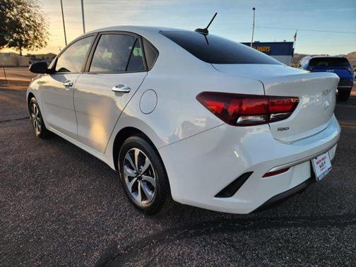 2022 Kia Rio S