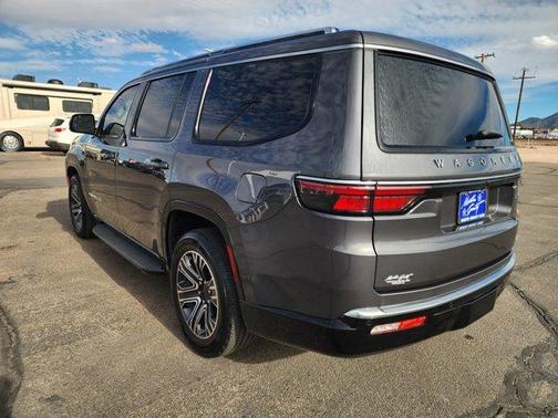 2022 Jeep Wagoneer Series III