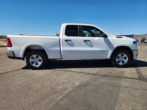 Bright White 2026 RAM 1500 Big Horn