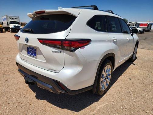 2023 Toyota Highlander Hybrid Limited