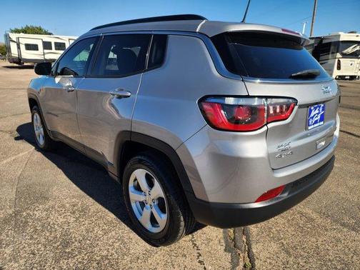Billet Silver Metallic Clearcoat 2018 Jeep Compass Latitude