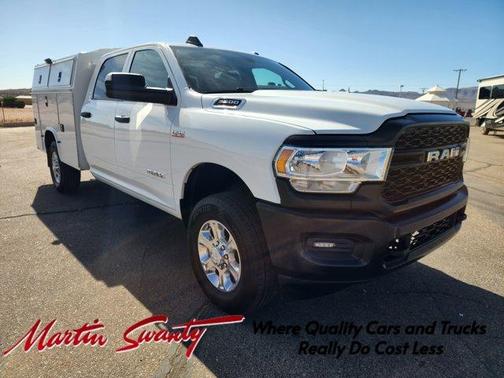 Bright White Clearcoat 2022 RAM 3500 Tradesman