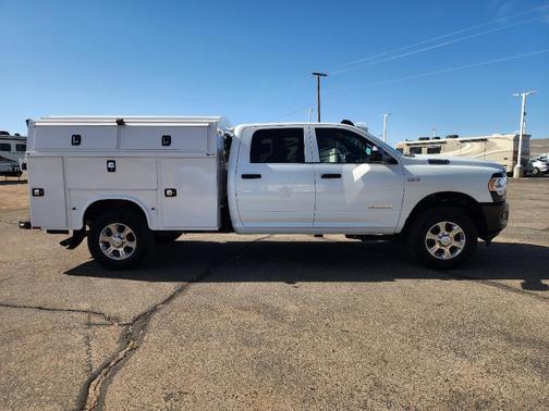 Bright White Clearcoat 2022 RAM 3500 Tradesman