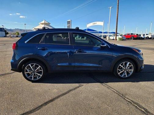 2022 Kia Niro Touring SE