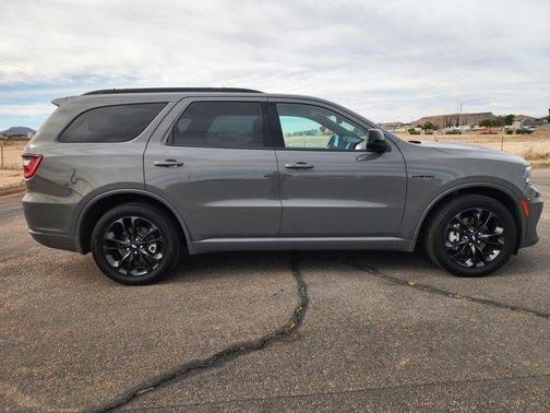 Destroyer Gray Clearcoat 2025 Dodge Durango R/T