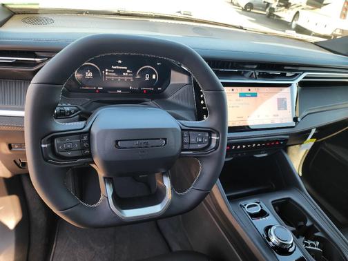 Silver Zynith 2026 Jeep Cherokee Overland