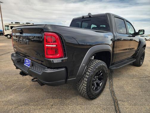 Diamond Black 2026 RAM 1500 RHO