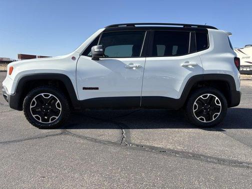 2016 Jeep Renegade Trailhawk