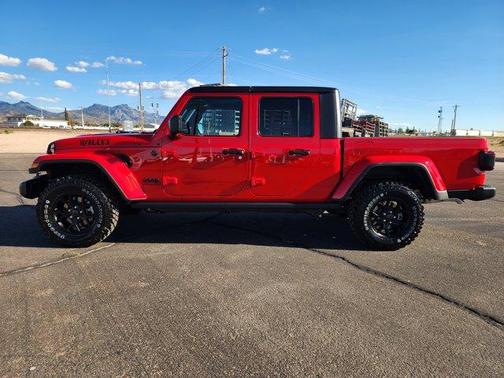 2025 Jeep Gladiator Sport