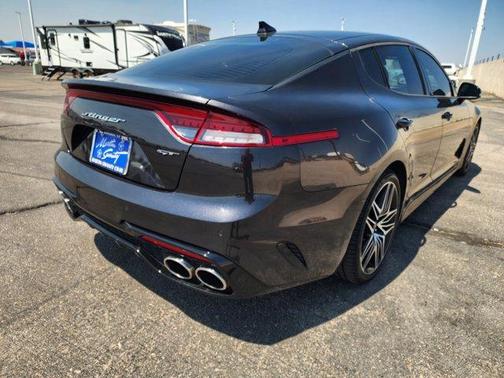 2022 Kia Stinger GT1