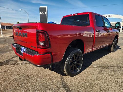 Molten Red Pearlcoat 2026 RAM 2500 Big Horn
