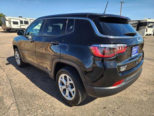 Diamond Black 2025 Jeep Compass Sport