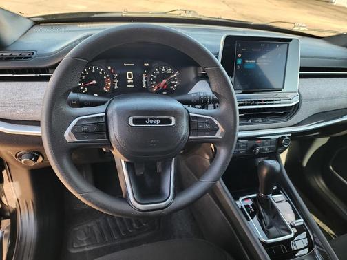 Diamond Black 2025 Jeep Compass Sport