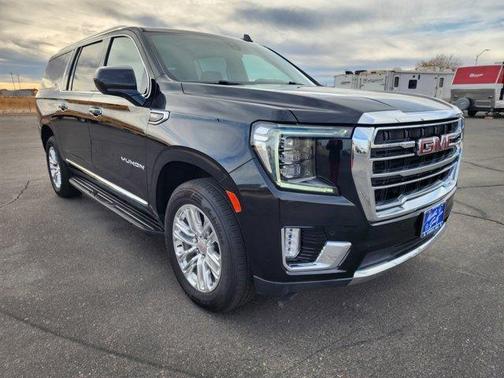 2022 GMC Yukon XL SLT