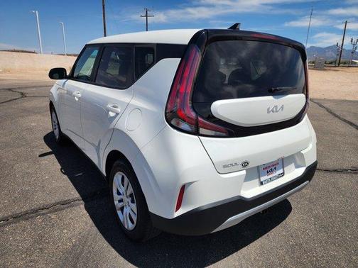 2024 Kia Soul LX