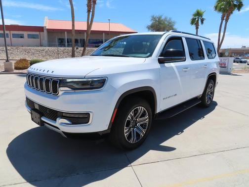Bright White Clearcoat 2024 Jeep Wagoneer Series II