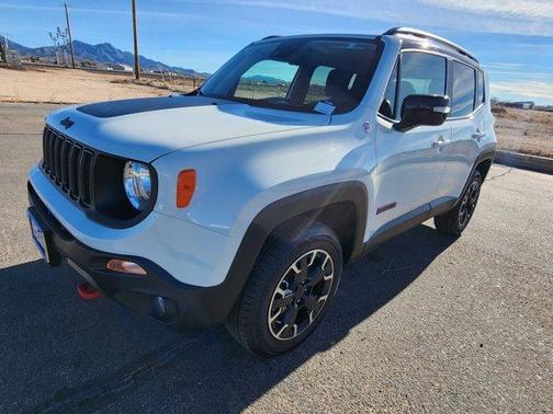 2023 Jeep Renegade Trailhawk