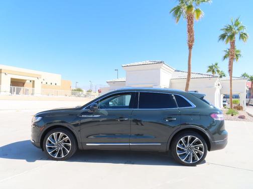 Green Clearcoat Metallic 2022 Lincoln Nautilus Reserve