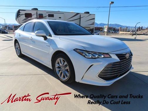 2021 Toyota Avalon Hybrid XLE