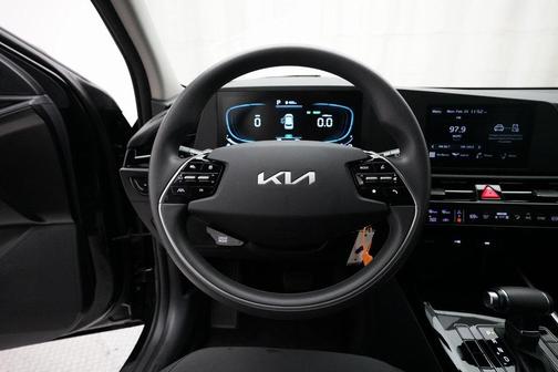 2024 Kia Niro LX