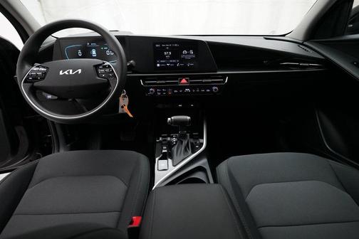 2024 Kia Niro LX