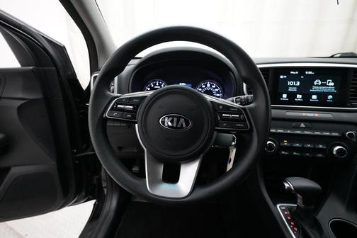 Black Cherry 2022 Kia Sportage LX
