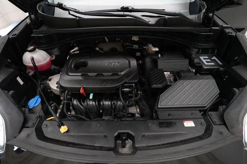 Black Cherry 2022 Kia Sportage LX
