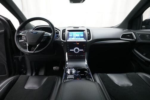 Agate Black 2020 Ford Edge ST