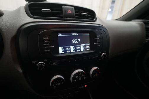 Titanium Gray 2017 Kia Soul Base