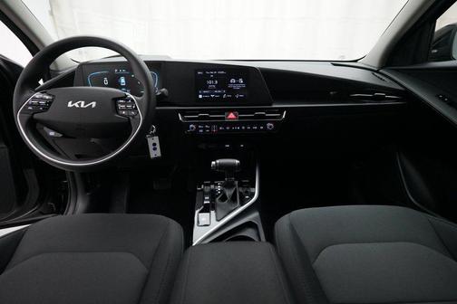 2024 Kia Niro LX