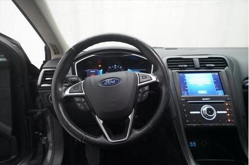 2019 Ford Fusion Hybrid Titanium