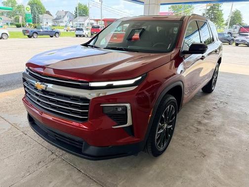 Radiant Red 2026 Chevrolet Traverse LT