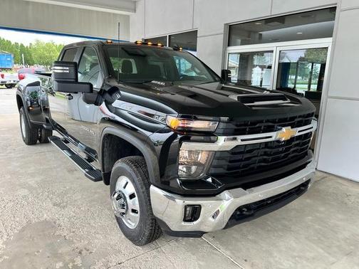 2025 Chevrolet Silverado 3500 LT