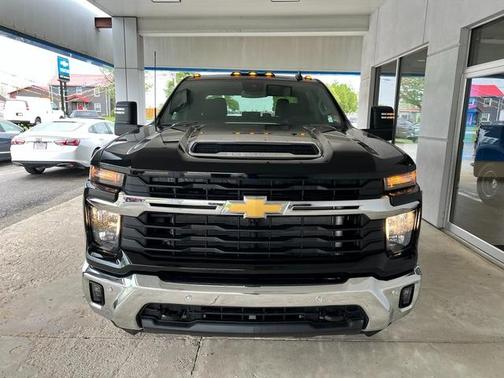 2025 Chevrolet Silverado 3500 LT