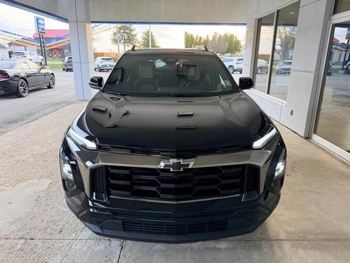 Mosaic Black Metallic 2026 Chevrolet Equinox ACTIV