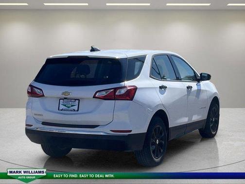 Summit White 2018 Chevrolet Equinox LS