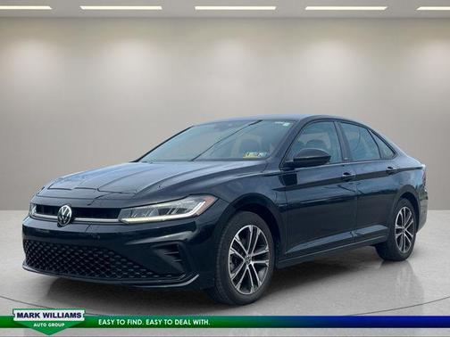 Deep Black Pearl Effect 2025 Volkswagen Jetta 1.5T Sport