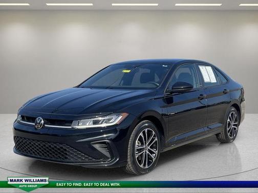 Deep Black Pearl Effect 2025 Volkswagen Jetta 1.5T Sport