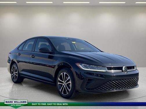 Deep Black Pearl Effect 2025 Volkswagen Jetta 1.5T Sport