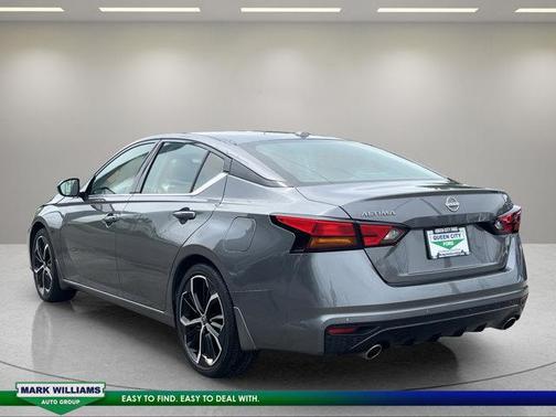Gun Metallic 2025 Nissan Altima SR
