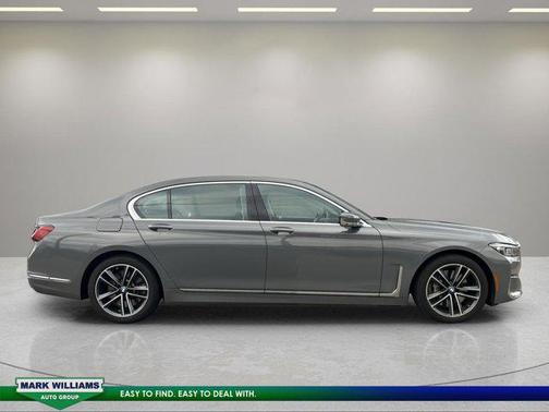 2022 BMW 750 i xDrive