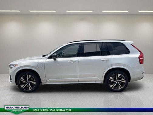 2023 Volvo XC90 Recharge Plug-In Hybrid T8 Plus Dark Theme 7-Seater