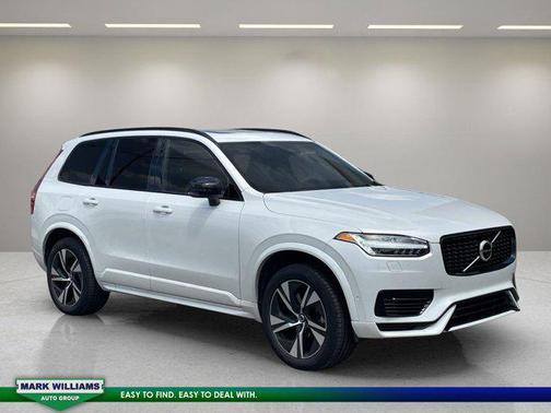 2023 Volvo XC90 Recharge Plug-In Hybrid T8 Plus Dark Theme 7-Seater