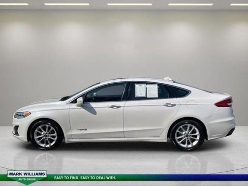 White 2019 Ford Fusion Hybrid SEL