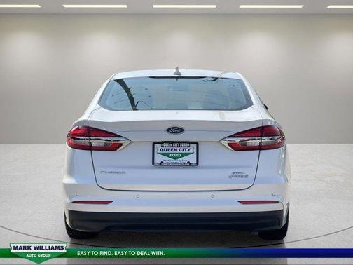 White 2019 Ford Fusion Hybrid SEL