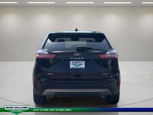 Black 2023 Ford Edge SEL
