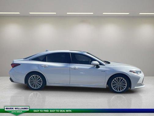 2020 Toyota Avalon Hybrid Limited