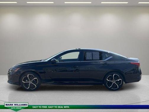 Black 2025 Nissan Altima SR
