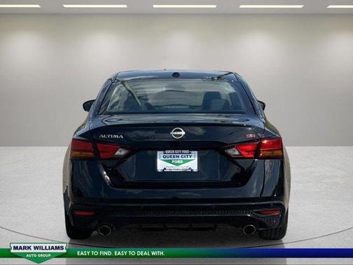 Black 2025 Nissan Altima SR