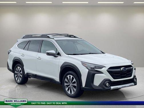 Crystal White Pearl 2023 Subaru Outback Touring